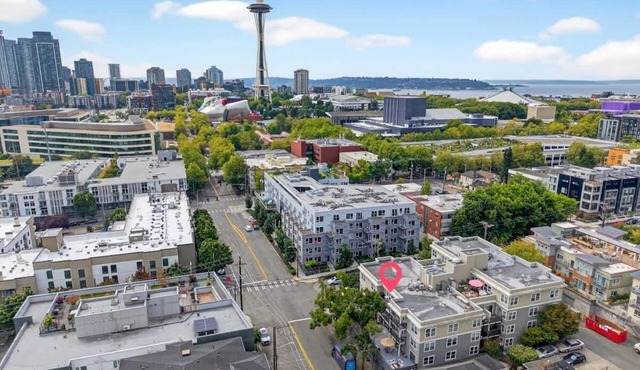 Secure Parking - Downtown Views - Walk Score 96