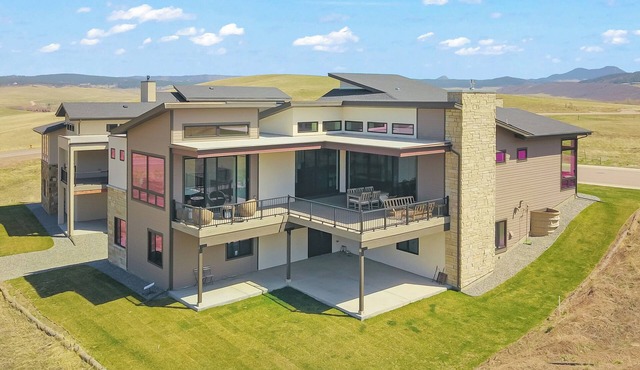 SEDALIA SUMMIT Brand-New Luxury Mountain Estate