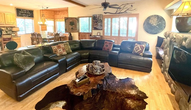 Sedona/Oak Creek Canyon Retreat—Fantastic location & scenic canyon views!