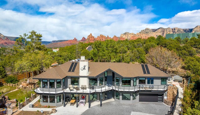 Sedona Retreat Oasis! Spacious home - ideal for large parties & retreats!
