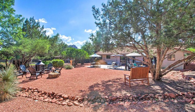 Sedona Retreat with Yard in Quiet Community!