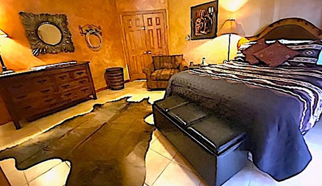 SEDONA SUITE - Enchanting Southwest Charm