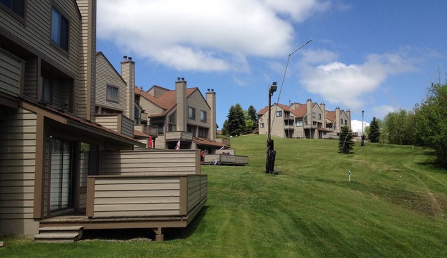 See May Specials - Condominium at 7 Springs Resort - Prime Location & Serenity