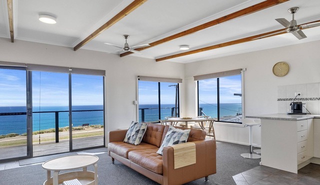 See-Sea House ~ Sellicks Beach - A quintessential 2-bedroom beach shack located on the stunning Sellicks Beach beachfront