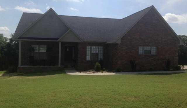 See the eclipse and all the area has to offer in comfort! Pet friendly!