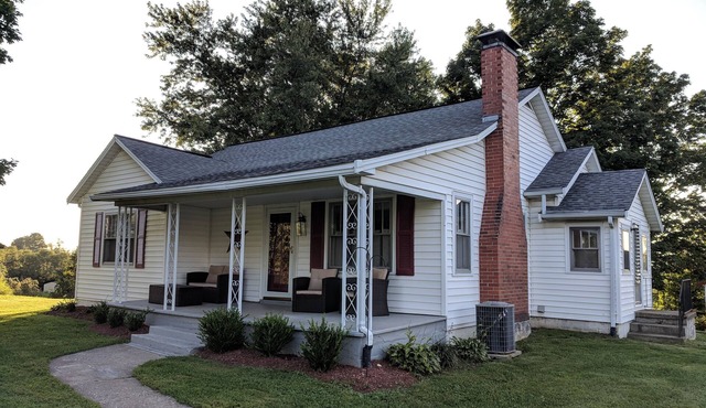 See why everyone loves it here! 1.5 miles to Ark.