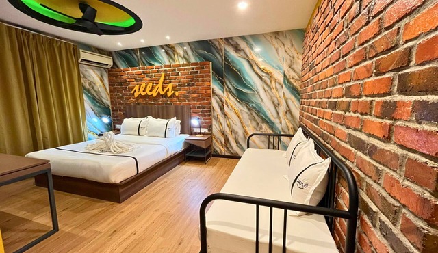 SEEDS HOTEL CHERAS MALURI