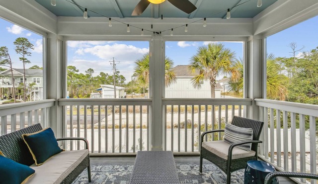 Seeking Snowbirds |Pet Friendly 2BR Lost Key Townhouse |Free Golf |Private Beach |2 Pools |Spa