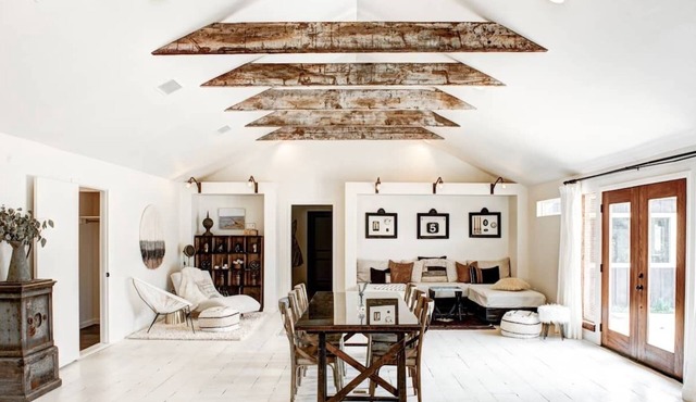 ★ Seen in 250 Articles ★ 1min → Town ★ Private ★ Chef's Kitchen ★ Luxury ★ Boho