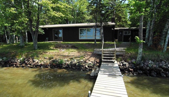 Seidls 3 bedroom, 2 bath ranch style home on Mumm’s Bay