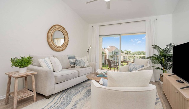 Seize the Rays · Luxury Beachside Condo · Half Mile from Beach