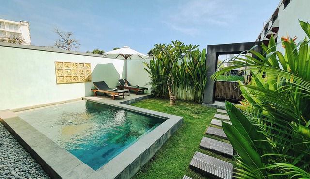 SEJATI VILLAS PETITENGET