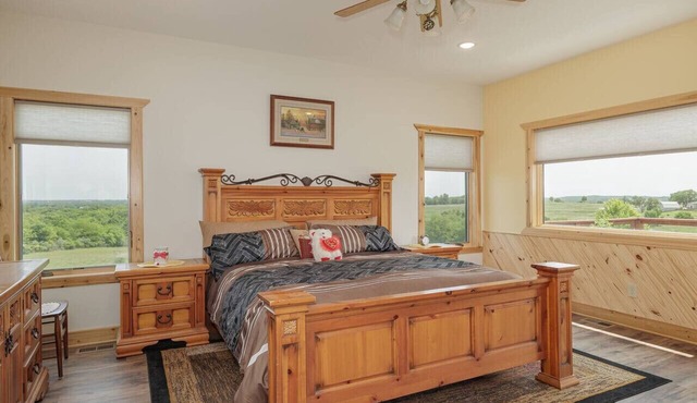 Selah Hills Ranch- East Wing