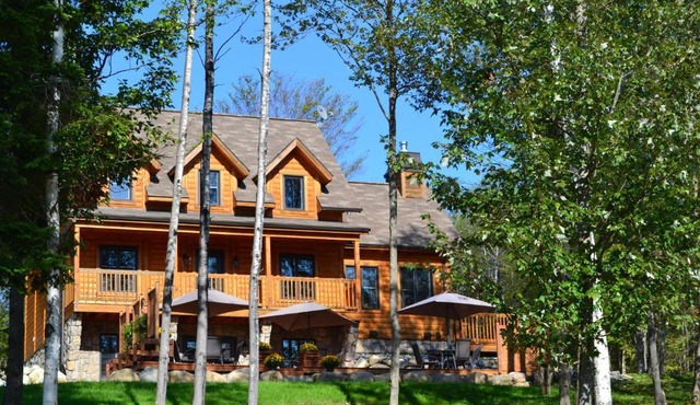 Selenia Lodge- Résidences et Chalets dans les Laurentides