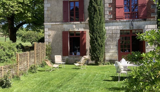 Self-catering cottage on family estate