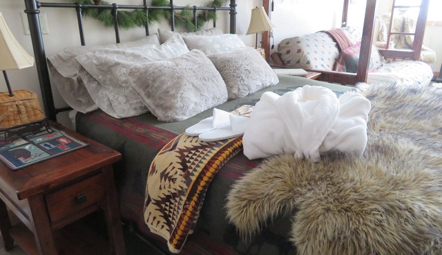 Self care Spa amenities Remote wilderness location no crowds.nAdequate vehicle!