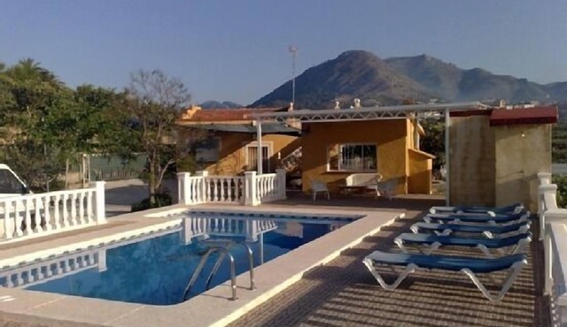 Self catering Villa Micleta for 11 people