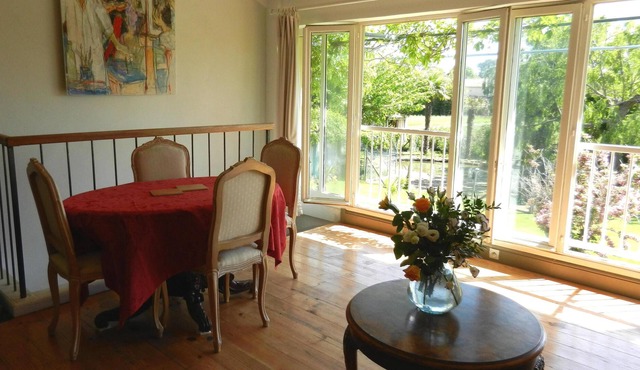 Self-catered gite in countryside Mas in the middle of fields, 10 min from Arles