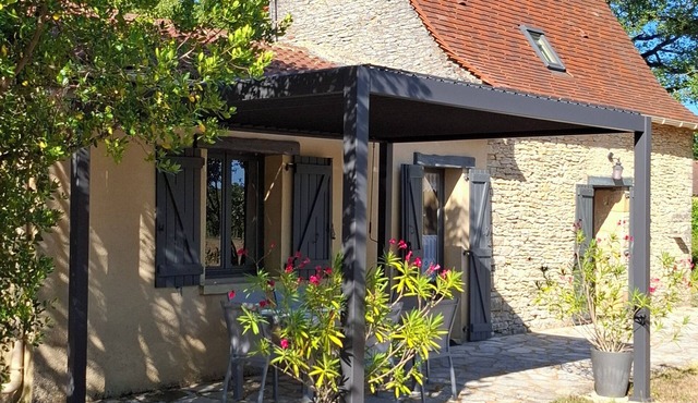 Self-catered Gite located in a hamlet, 1km from the village, pleasant location