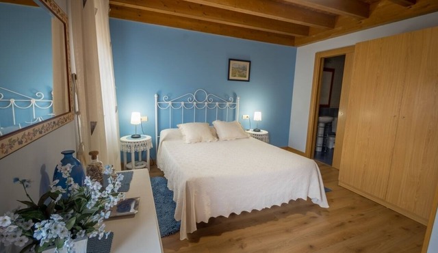 Self catering El Rincón del Alfoz for 14 people