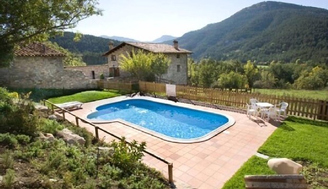 Self catering Masía Sarga for 13 people