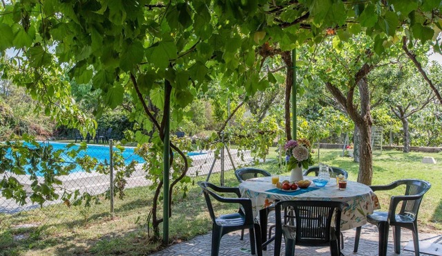 Self catering Amatalasviñas for 5 people
