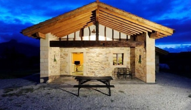 Self catering Anikunea for 4 people