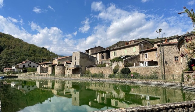 Self-catering apartment 90m2 Chavanay 8-11 persons