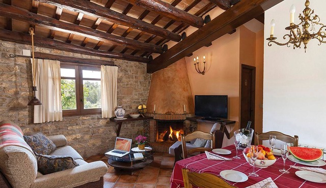 Self catering Cal Carulla for 5 people