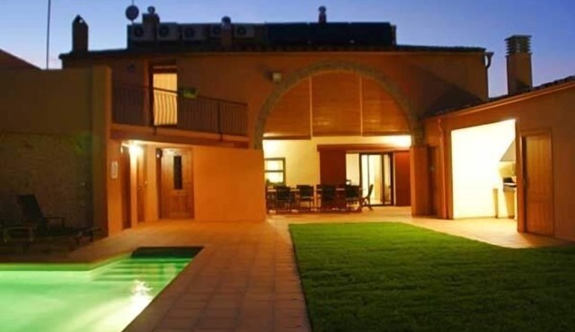 Self catering Can Centena for 14 people