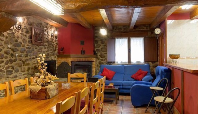 Self catering cottage La Casita del Oja for 10 people