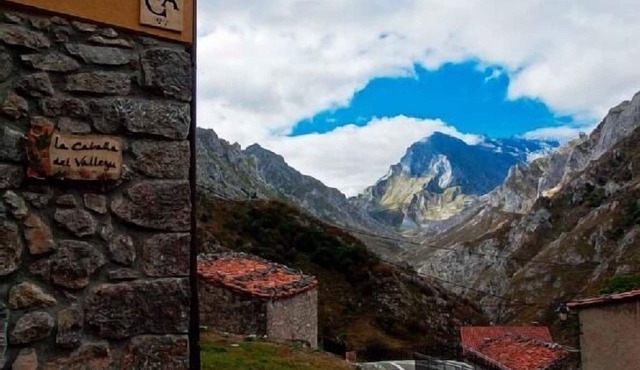 Self catering cottage La Cabaña del Valleyu for 2 people