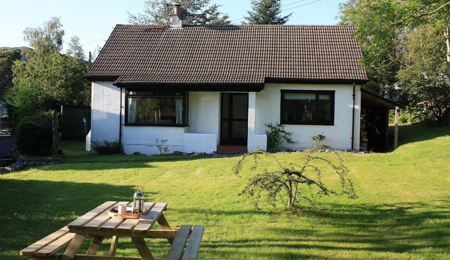 Self-catering Cottage In Glenelg Looking Over The Sleat To Skye