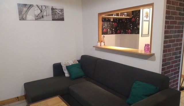 Self-catering cottage in the Mellois countryside