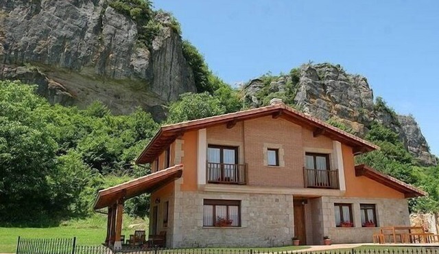 Self catering El Manzanal for 8 people