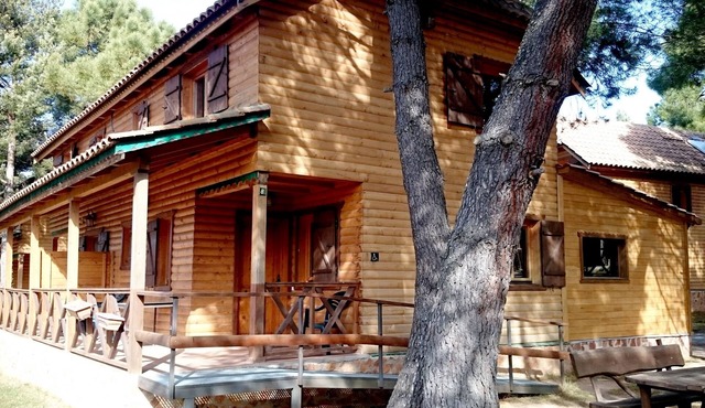 Self catering El Xalet de Prades for 6 people