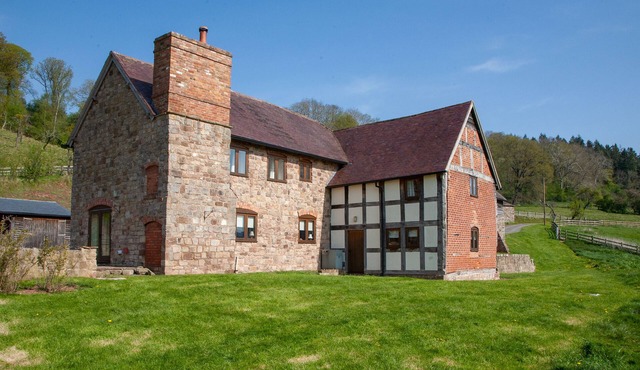 Self-catering farmhouse set in 68 acres of private land - dog and child friendly