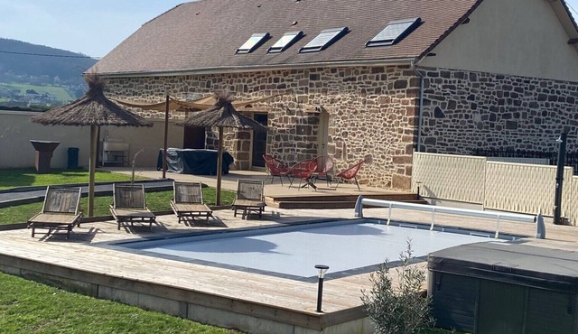 SELF-CATERING GITE LA PABLELA IN THE COUNTRYSIDE PRIVATE POOL JACUZZI