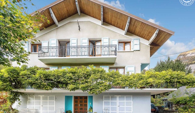 Self-catering - VEREL PRAGONDRAN