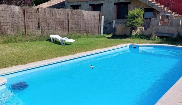 Self catering Higueras y Olivos for 12 people