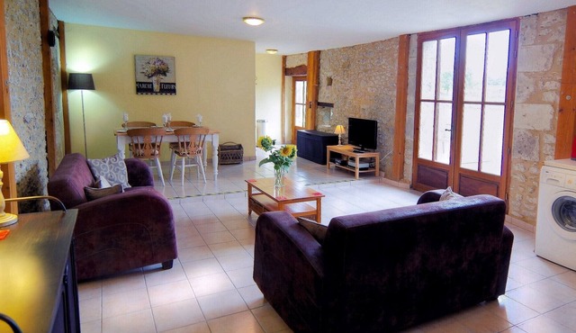 Self catering Holiday Gites with Wifi - Les Tournesols