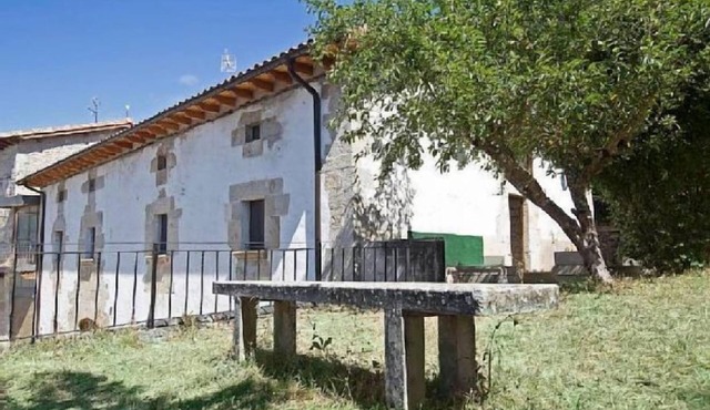 Self catering jaxo etxea for 16 people