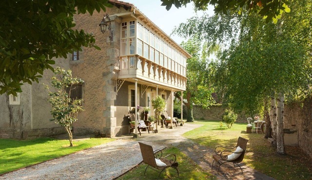 Self catering La Finca del Monasterio for 11 people