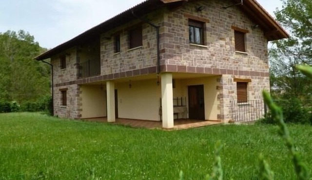 Self catering Llosa for 10 people