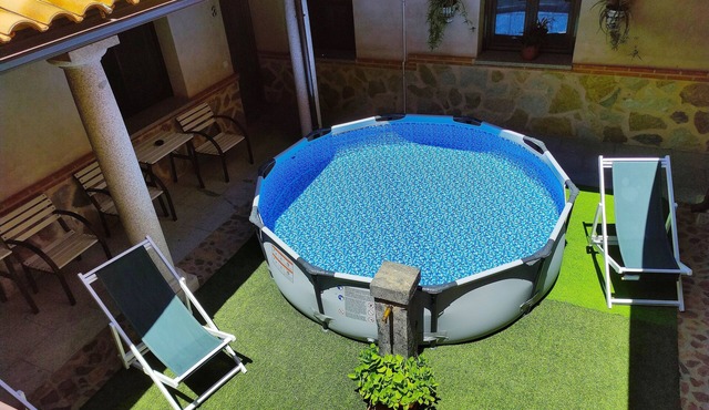 Self catering Los Laureles 2 for 17 people