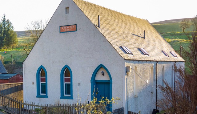 Self catering: luxury 4-bedroom eco-home in beautiful Southern Uplands village