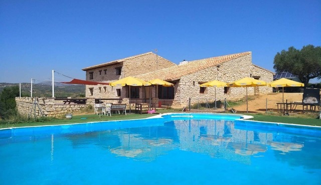 Self catering Masia Mas del Rey for 37 people