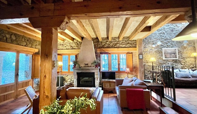 Self catering MAIN HOUSE of Saltus Alvus, dream house for 6/8 people