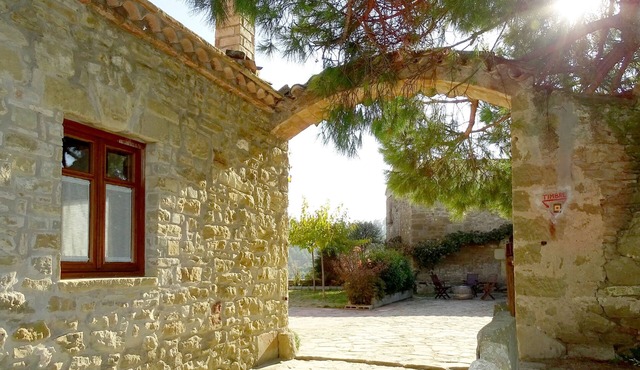 Self catering Mas l'Estrada for 6 people