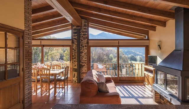 Self catering Mas Palleu for 7 people
